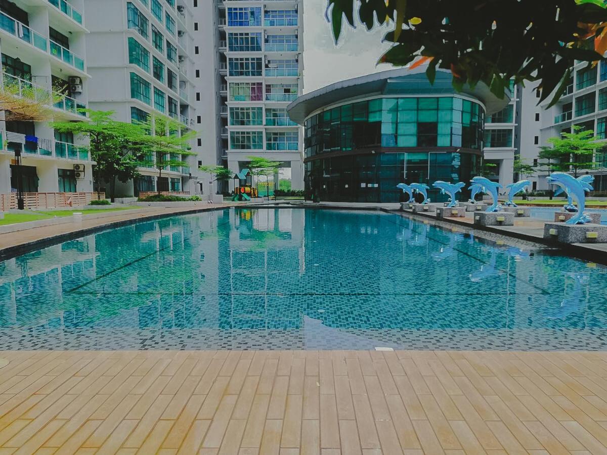 Mount Austin Ikea, Aeon 10Mins -Pool View- C115 Apartment Johor Bahru Exterior photo